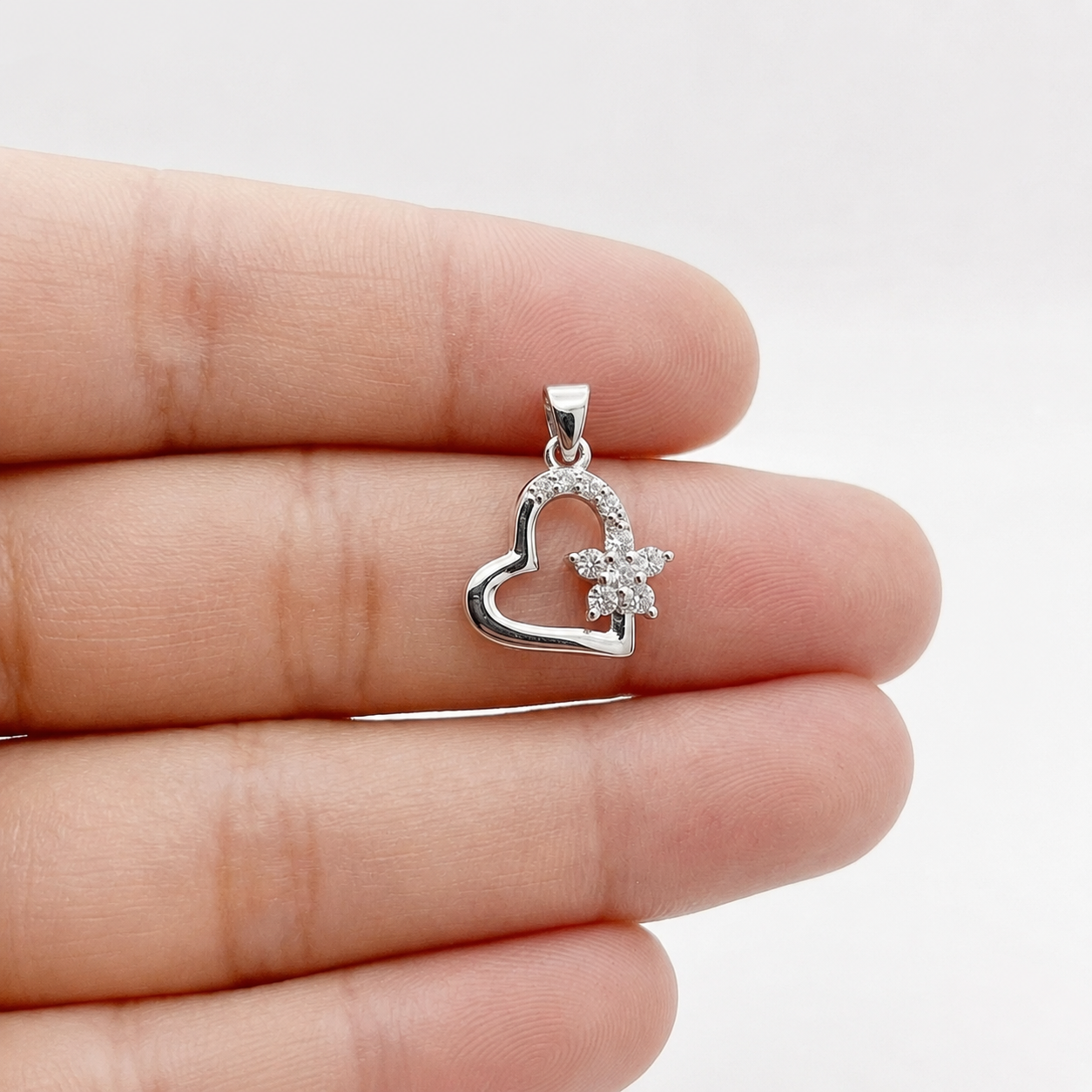 Heart Floral Sparkle Pendant