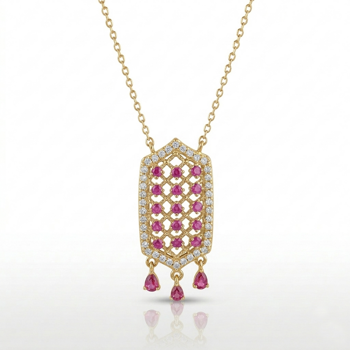 blueberry_royal_lattice_goldchain_white