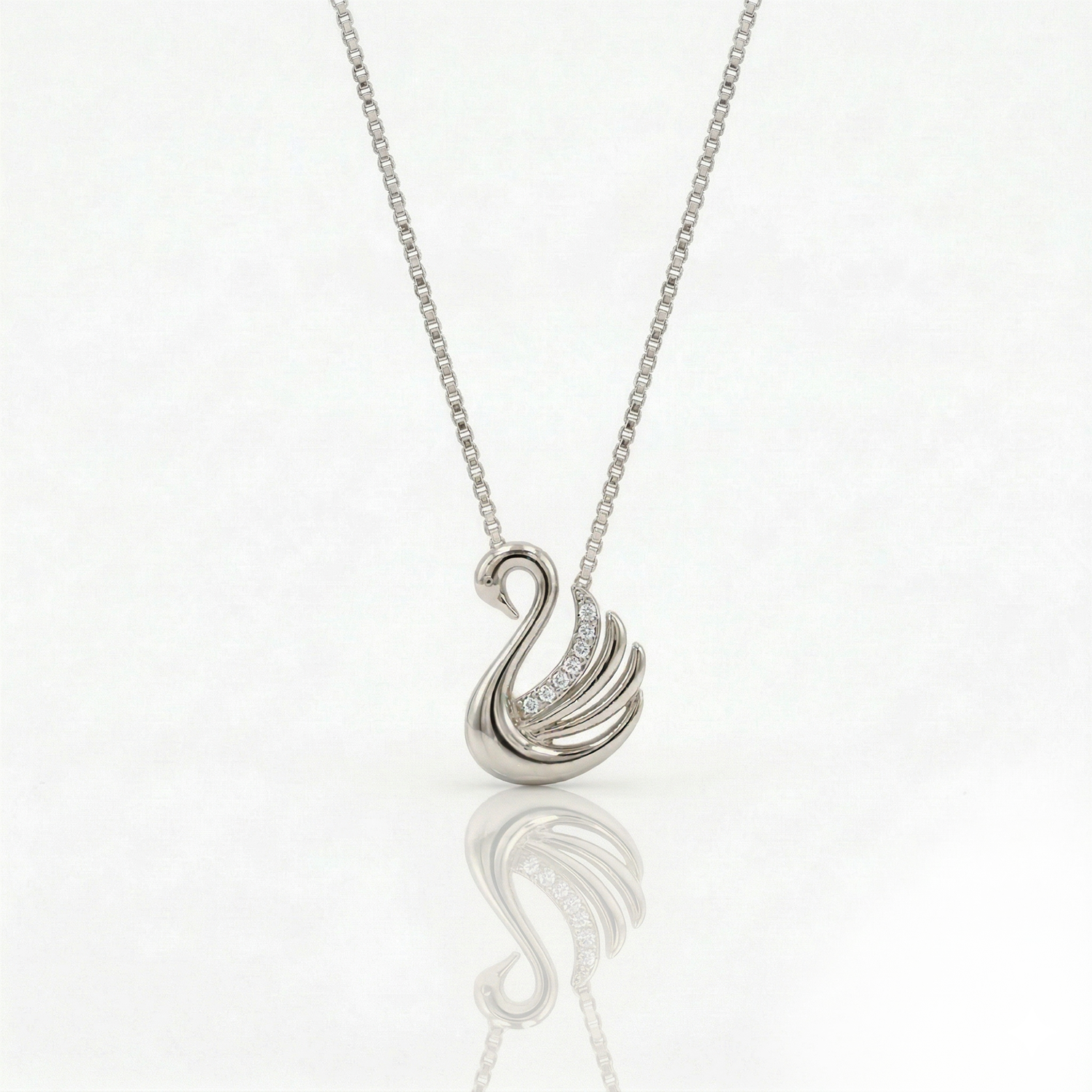 blueberry_swan_signature_chain_white